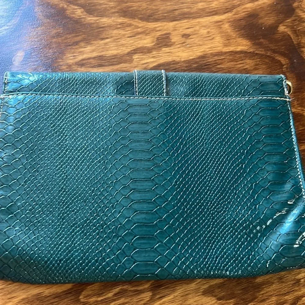 Green  clutch bag